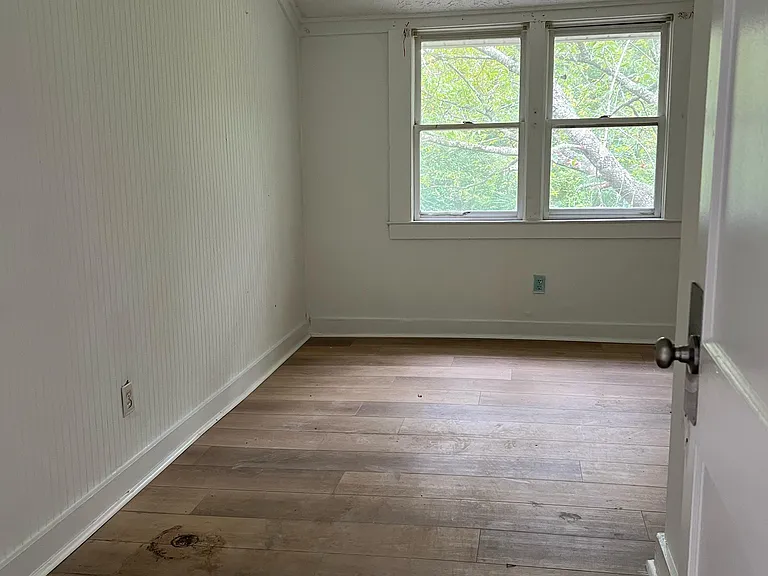 1613 Dewitt St #C — Photo 15