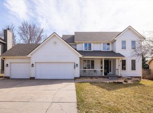 17087 Weir St, Omaha, NE 68135