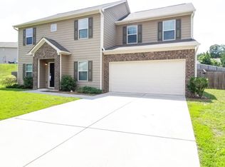 1461 Ewing Farm Dr, Loganville, GA 30052