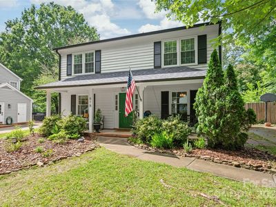 618 Heathermoor Ct, Charlotte, NC, 28209