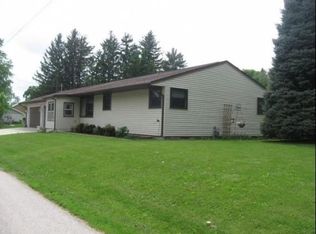 204 Main St, Mount Calvary, WI 53057