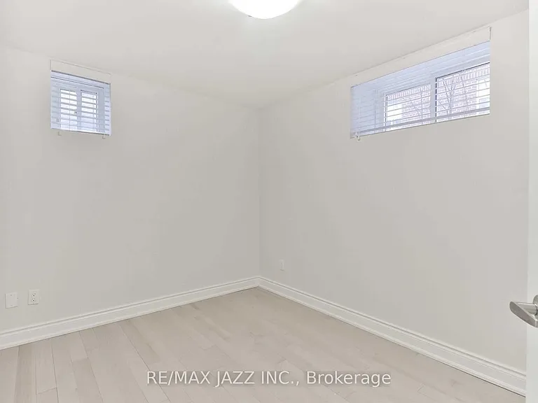 1303 Bayview Ave #103 — Photo 19