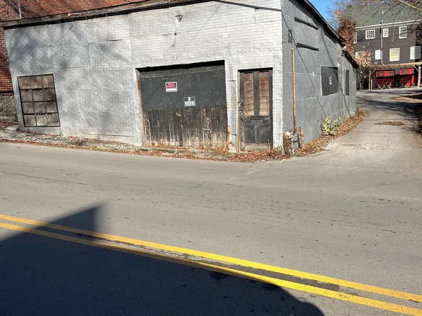 703 Henry Clay St, Shelbyville, KY 40065