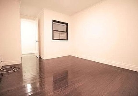 3rd image of 340 E 90th St APT 5D