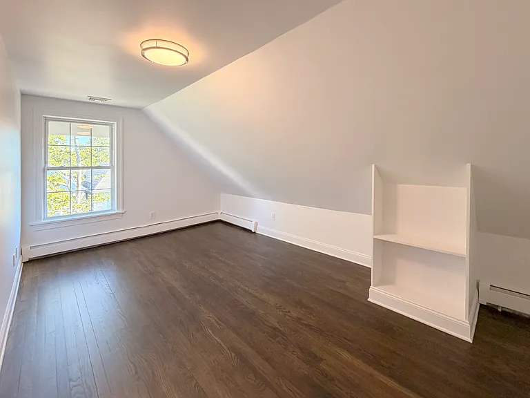 617 Warren St #2 — Photo 10