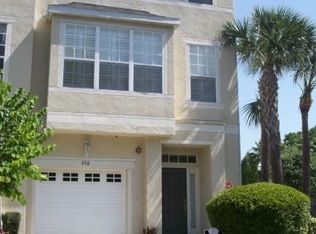 2911 Pointeview Dr, Tampa, FL 33611