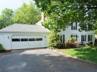 6047 Oriole Ln, Roanoke, VA 24018