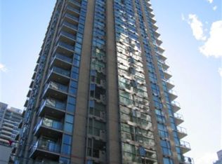 928 Richards St #906, Vancouver, BC
