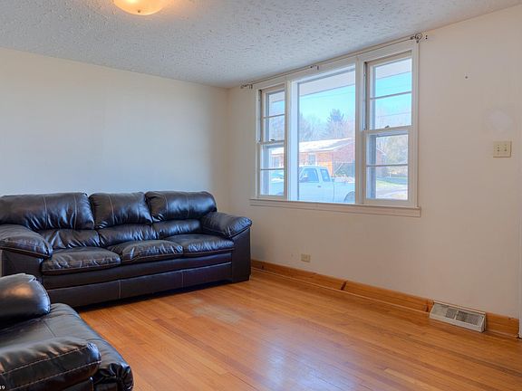 5th image of 290 Clearview Dr