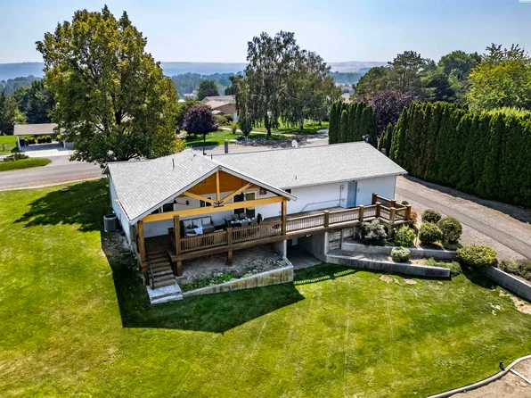 97904 E Clover Rd, Kennewick, WA 99338