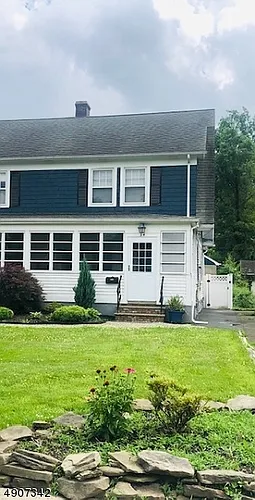 32-34 W Maple Ave Photo 1