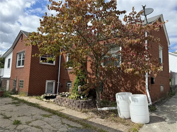 512 Castner Ave, Donora, PA 15033