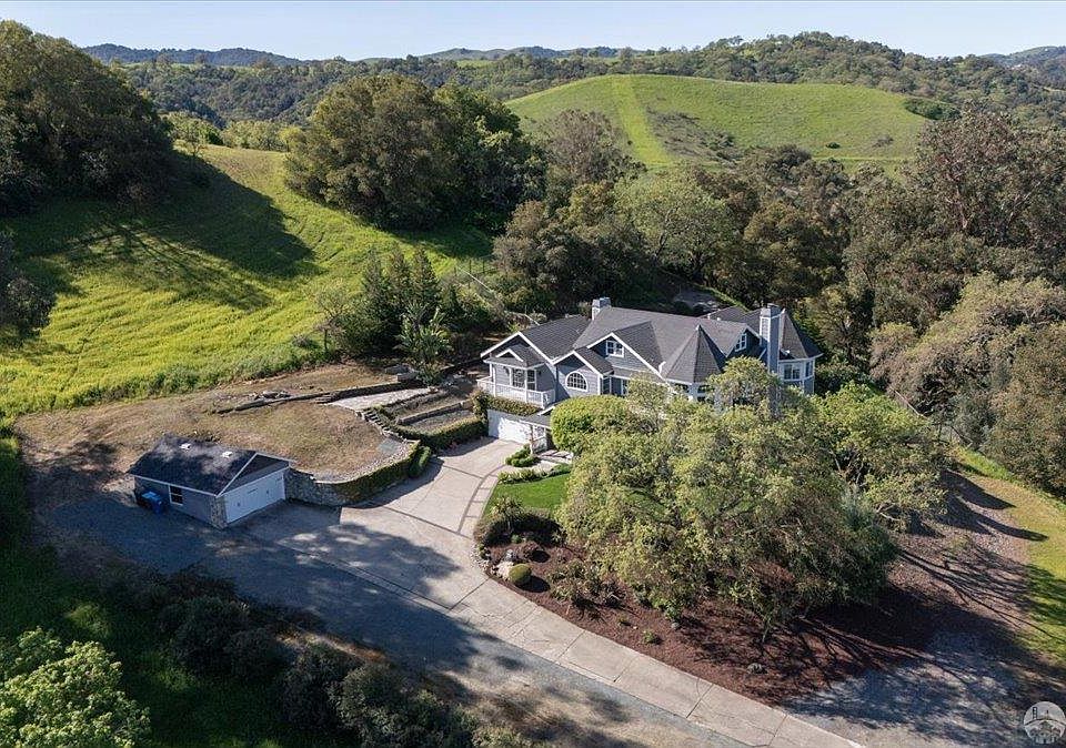 1st image of 648 Vine Hill Way