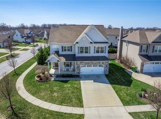 226 Shoreland Cir, Willowick, OH 44095
