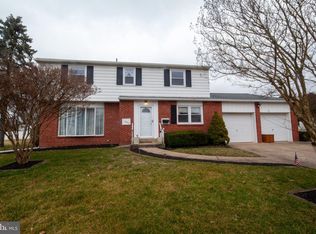 1305 Hammond Rd, Burlington, NJ 08016