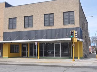 30 E State St, Mason City, IA 50401