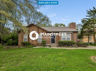 8623 Wooded Glen Rd, Louisville, KY 40220