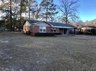 25 Rogers St, Hazlehurst, GA 31539