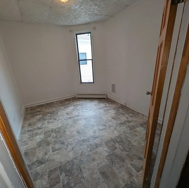 1567 E 15th St #2.3