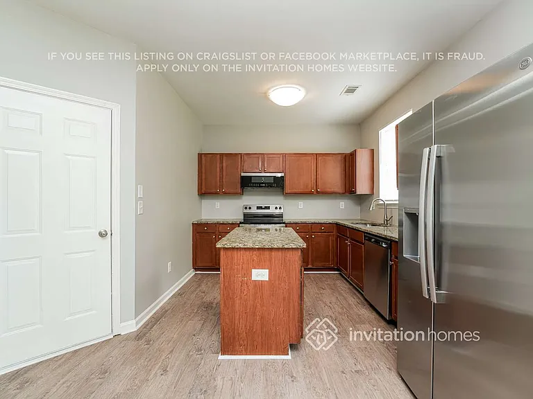 480 Village Broad St — Photo 7