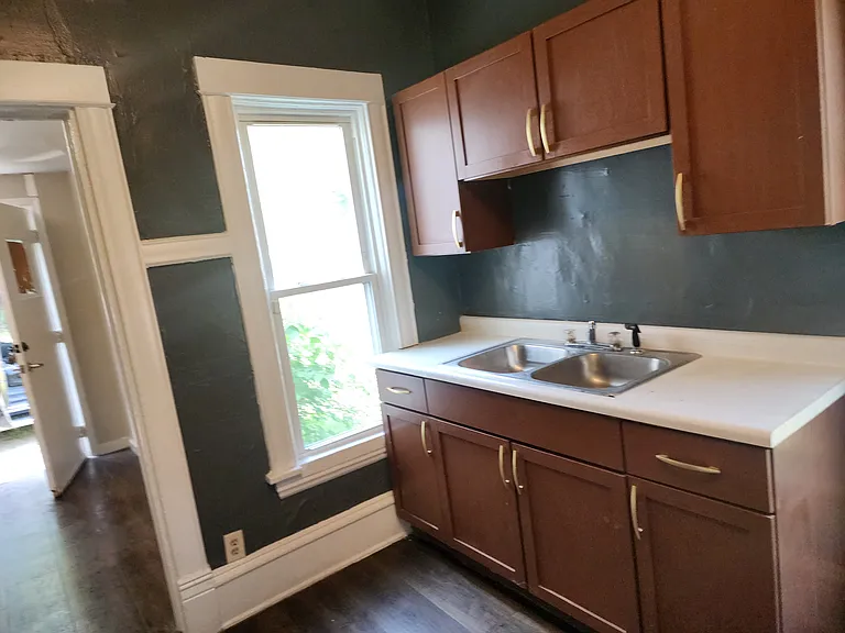 2550 Madison St NE — Photo 3