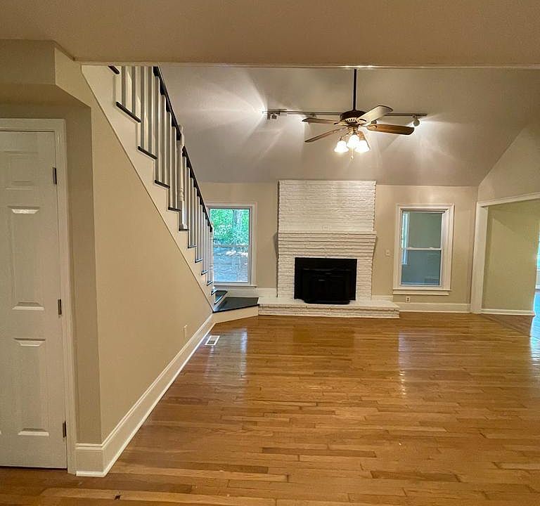 1st image of 115 Indian Valley Dr