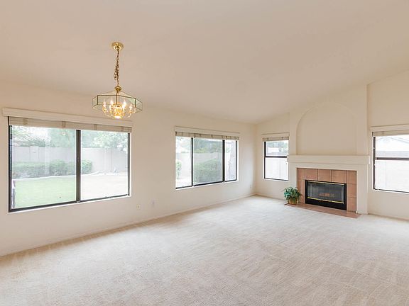 4th image of 1273 W Lantana Dr
