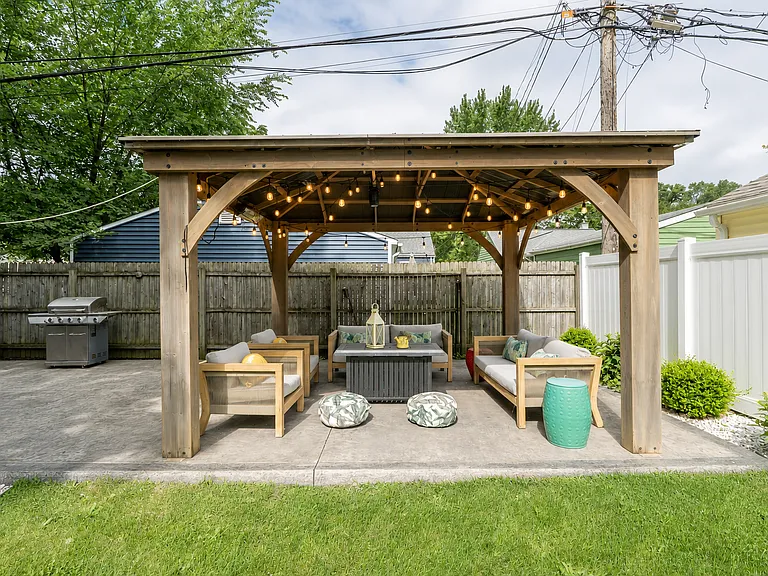 1328 McLean Ave — Photo 21