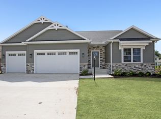 1401 Wilderness Trl, Osceola, IN 46561