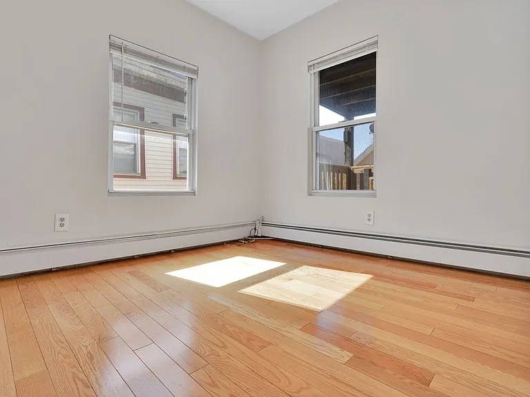 11 Carpenter St #3 — Photo 8