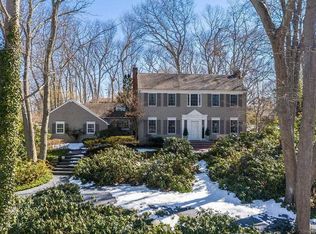 6 Mill River Rd, Setauket, NY 11733