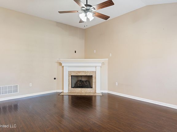 5th image of 5353 Kristy Ln