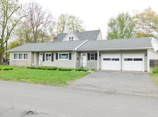 122 High St, West Springfield, MA 01089