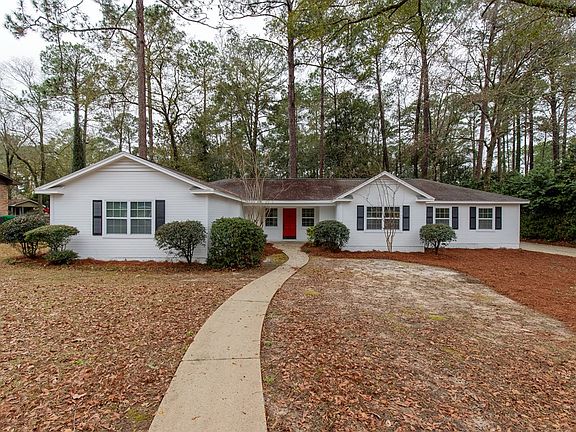 2nd image of 2104 Northwood Cir