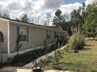 121 Victoria Rd, Hawthorne, FL 32640