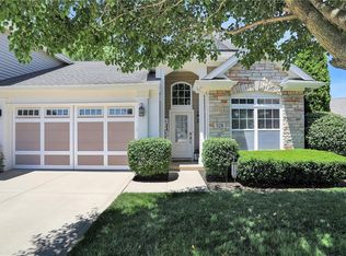 528 Rickels Ct, Whiteland, IN 46184