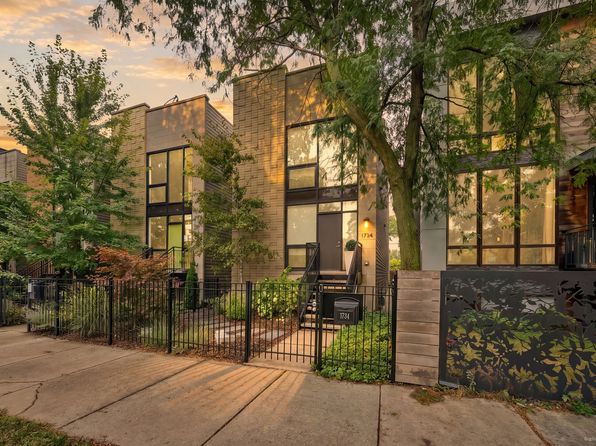 1734 N Humboldt Blvd, Chicago, IL 60647 property photo