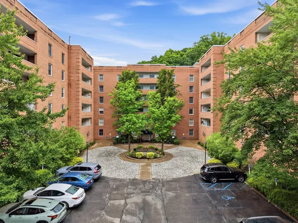 302 Fox Chapel Rd APT 606, Pittsburgh, PA 15238
