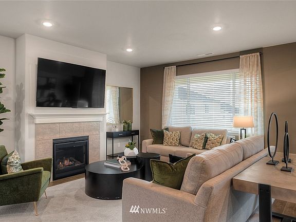 3rd image of 3853 80th Avenue NE #221