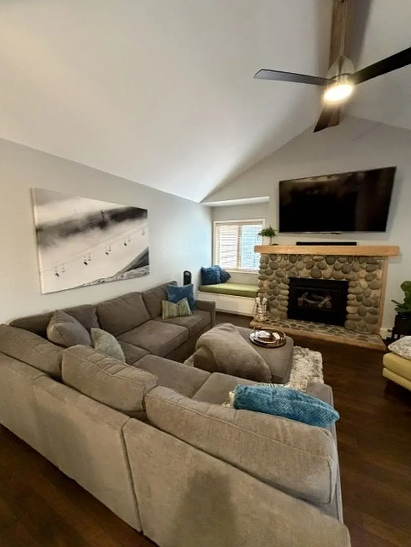 Beautiful McCloud Condo — Photo 3