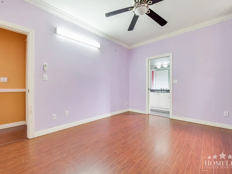 13470 65a Ave #UPPER HOUSE — Photo 16