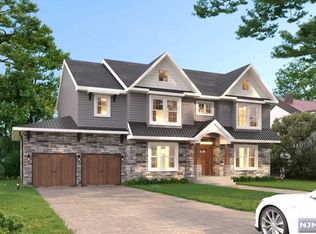 32 Linden Rd, Ho Ho Kus, NJ 07423