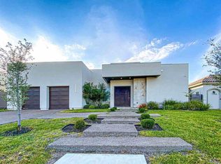 3008 Dickinson Dr, Laredo, TX 78041