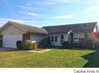 3008 Barrybrook Ct, Springfield, IL 62702