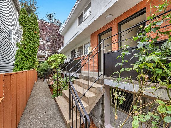 4th image of 1426 NW 60th St APT 2