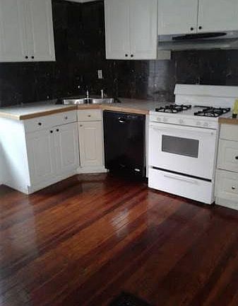 3rd image of 642 Elmwood Ave