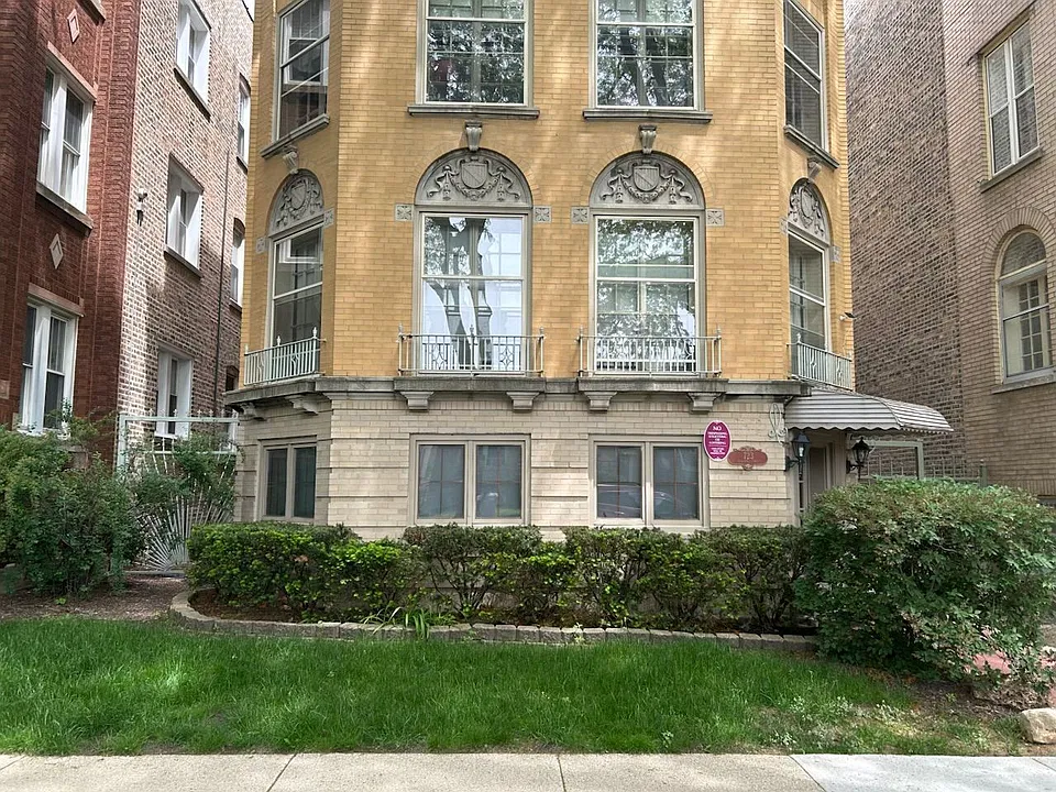 723 Dobson St #2