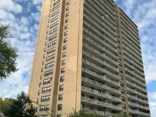 285 Aycrigg Ave #15F, Passaic City, NJ 07055