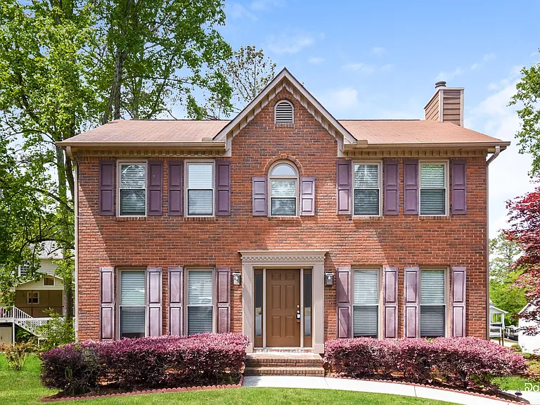 4609 Pine Harbor Ct NE — Photo 1