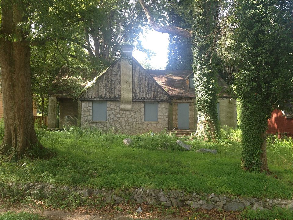 2nd image of 1762 Westwood Ave SW